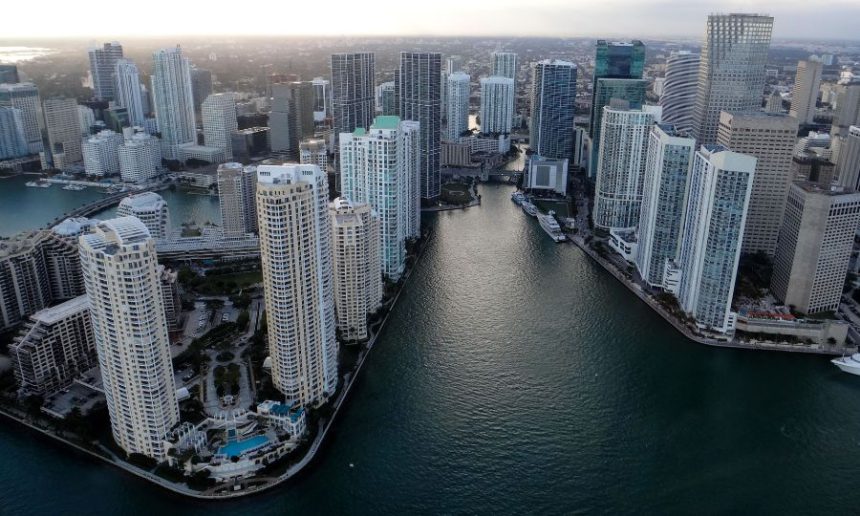 Los venezolanos compraron $900 millones en propiedades dentro de Florida en 2020
