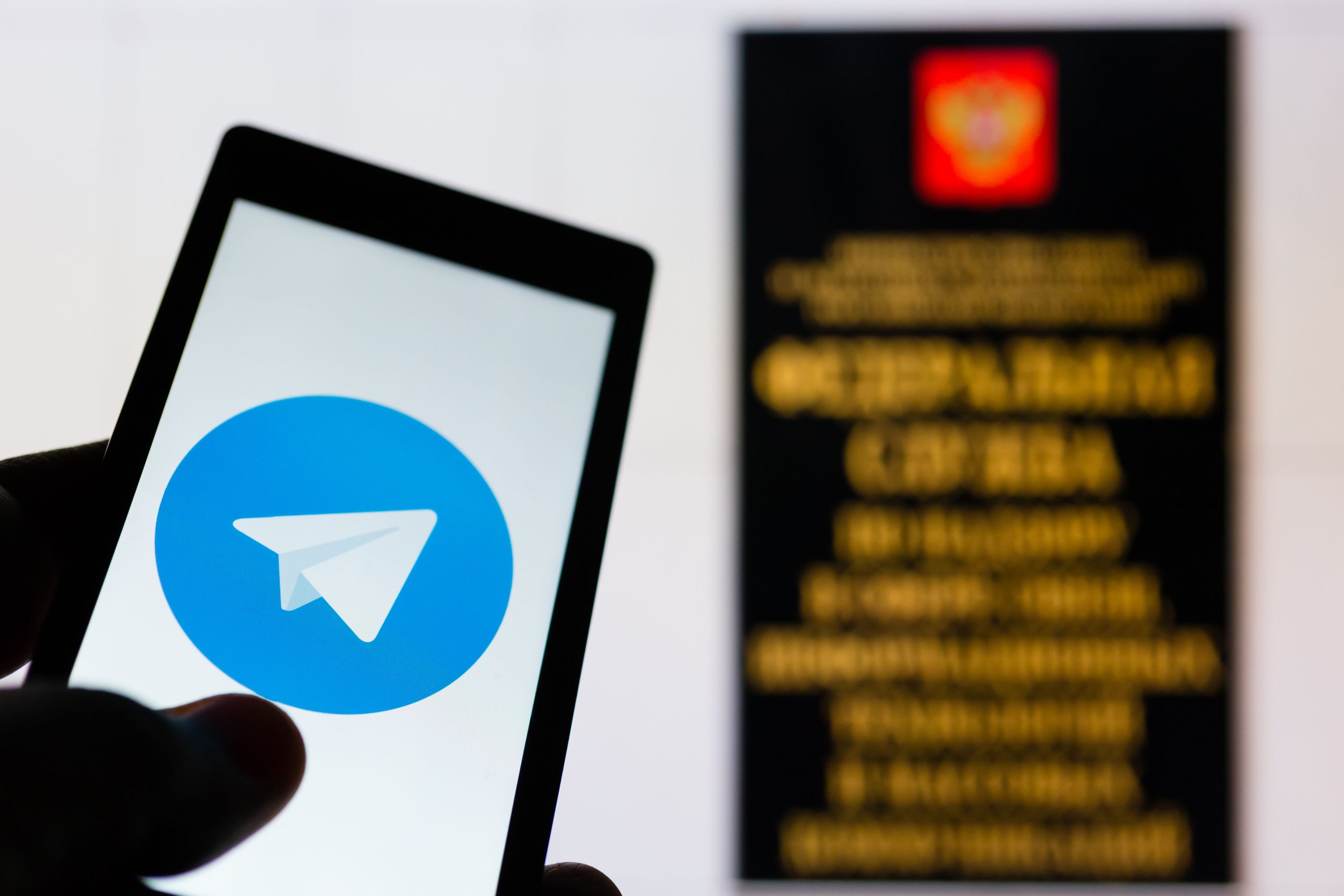 ¿Quién está detrás de la campaña de desinformación sobre Covid-19 en español desde Telegram?