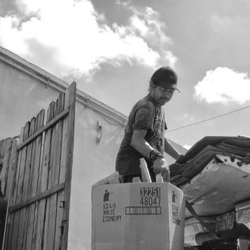 Los silenciosos cartoneros de las calles de Miami