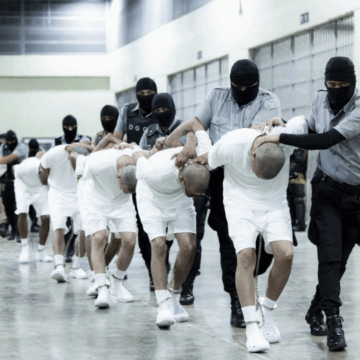 Behind the System the U.S. Uses to Label Venezuelan Migrants as Gang Members